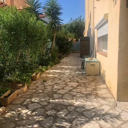 Maison De Vacances A Portissol Sur Mer